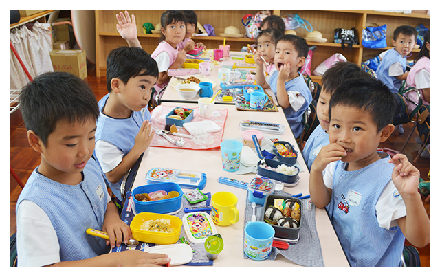 食育 認定こども園 赤坂台幼稚園 堺市南区の幼稚園